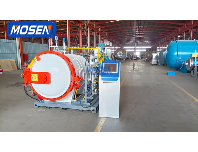 小型復合材料無人機熱壓罐